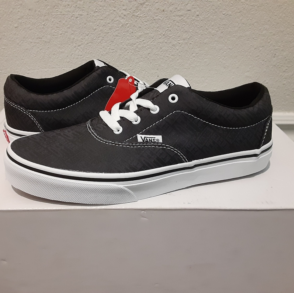 Vans - Picture 1 of 4